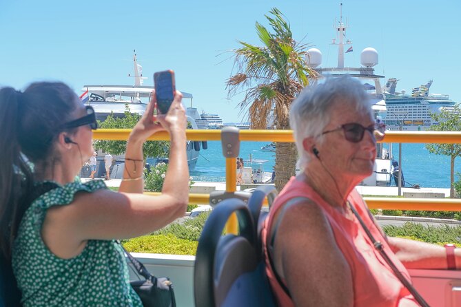 4-Island Split Boat Tour (Brač, Pakleni, Hvar, Šolta) - Boat handling, comfort, and the small-group advantage