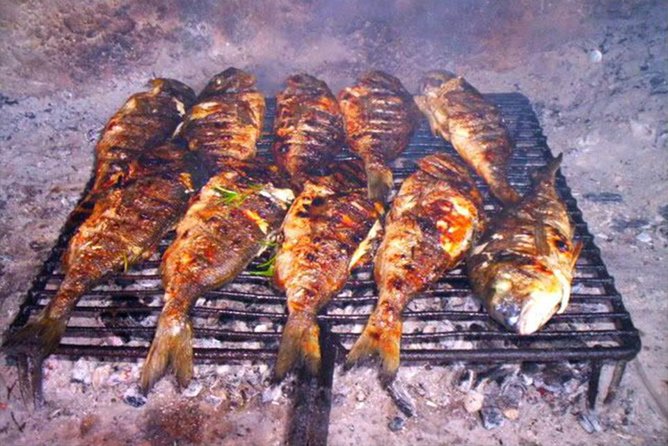 All-inclusive Gastro Blue Cave Tour from Split - Stop by Milna for lunch timing and island rhythm