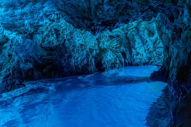 Blue Cave and Hvar 5 Islands speedboat tour | from Split&Trogir - Budikovac Island and the blue-lagoon style bay