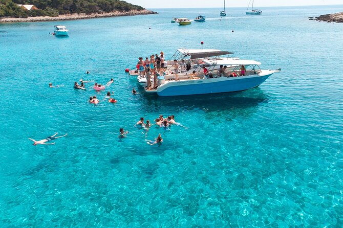 Blue Cave Full-Day Boat Tour with Hvar and 5 Islands - Boat comfort, crew skill, and what the sea can do to your plans