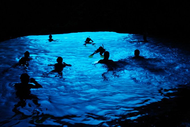 Blue Cave Tour - Five Island Small Group Tour from Split - Meeting point and the 7:30 am start: what your day feels like