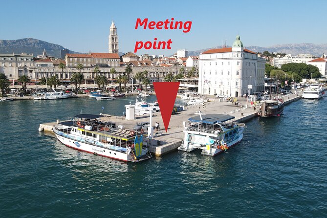 Blue Lagoon & 3 Islands Cruise with Lunch from Split - Lunch on Board: Beef, Tuna, or Vegetarian Burger Plus Wine