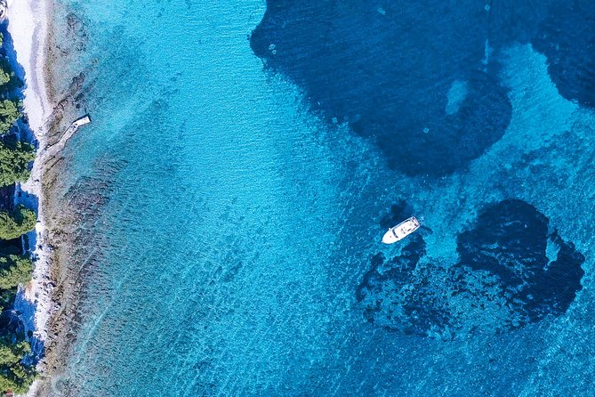 Blue Lagoon and Trogir Half-Day Speedboat Tour from Split - Okrug Gornji and Borkko beach bar: the perfect second stop