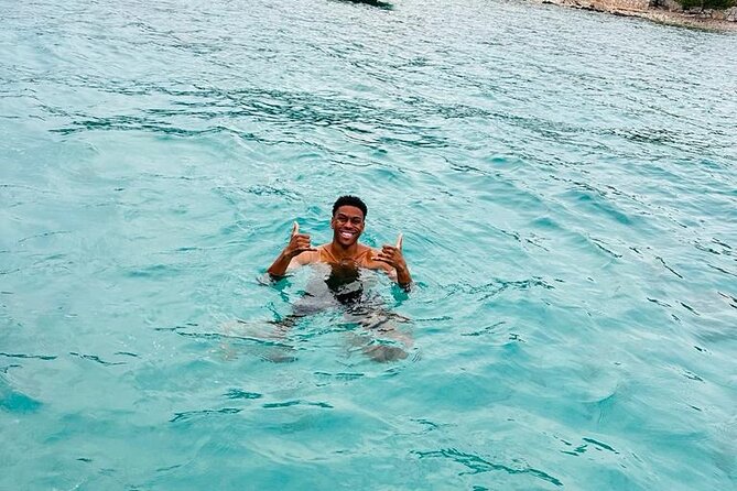 Blue Lagoon Tour from Split with Bottled Water and Wine Included - What’s included vs. what you’ll pay extra