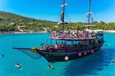 Blue Lagoon & Underwater Museum from Split with Lunch & Drinks - First swim stop at Fumija island: quick fun before the bigger water breaks