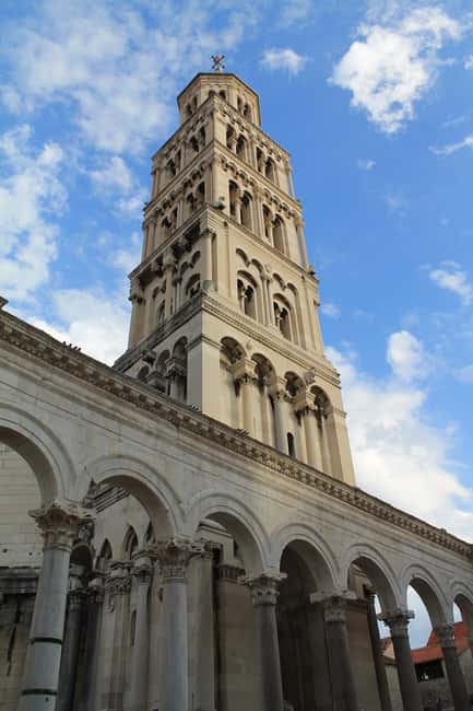 Diocletian's Palace and Old Town SMALL GROUP Walking Tour - Gregory of Nin and the Palace Gates: Fast Context for First-Timers