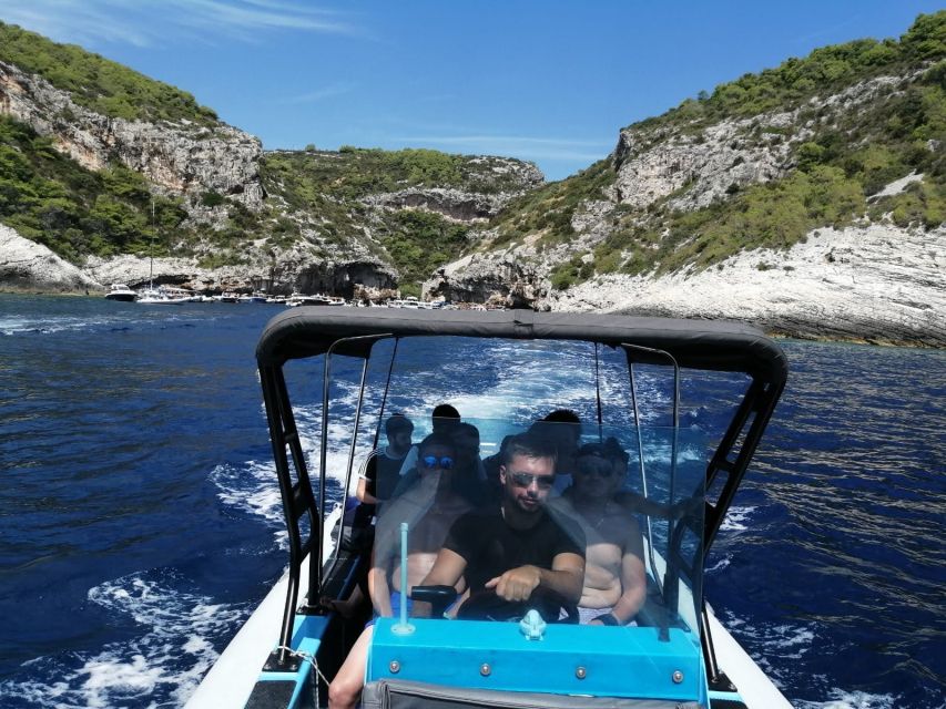 From Split: Blue Cave and 5 islands-Day Tour - Veliki Budikovac swim time: when the day turns into relaxation