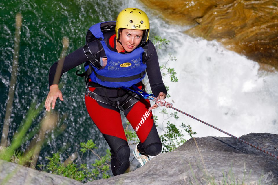 From Split or Zadvarje: Extreme Canyoning on Cetina River - Ropework and optional jumps: how the extreme option tests you