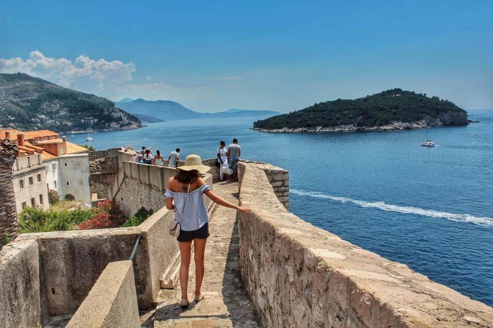From Split/Trogir: Dubrovnik Guided Tour with a Stop in Ston - Ston to Dubrovnik: The Real Payoff is the View-Math