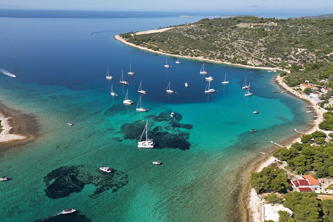 From Trogir & Split: Half Day Speedboat Tour with Blue Lagoon - Stop 2: Maslinica village on Šolta for an hour of real-life strolling