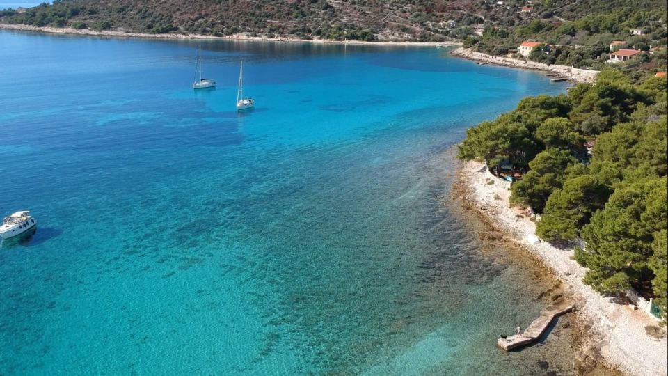 From Trogir: Three Islands Half-Day Speedboat Tour - Meeting at Kamerlengo: your easy start in Trogir