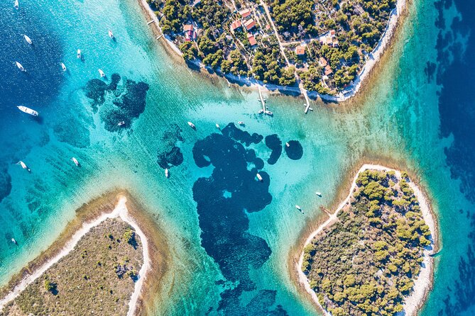 Full Day Boat Tour, Blue Lagoon and Šolta with lunch&drinks - Blue Lagoon / Krknjasi Bay: Lunch Time and Sea Urchin Safety