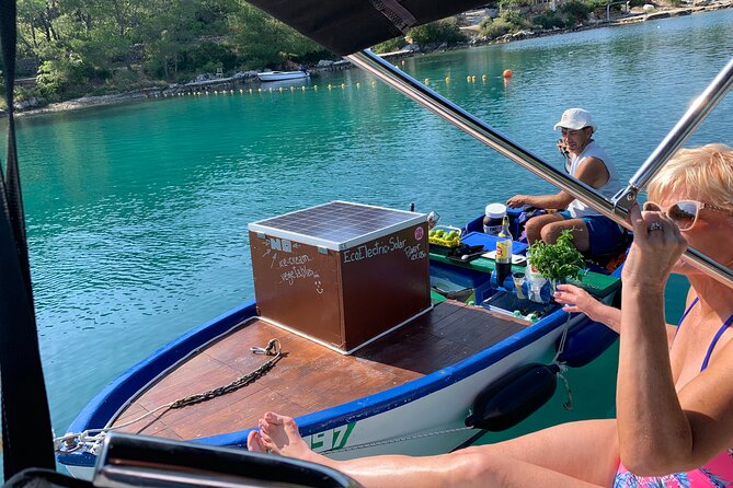 Fully customized private boat trip from Trogir and Split - What’s included onboard (and what to plan for)
