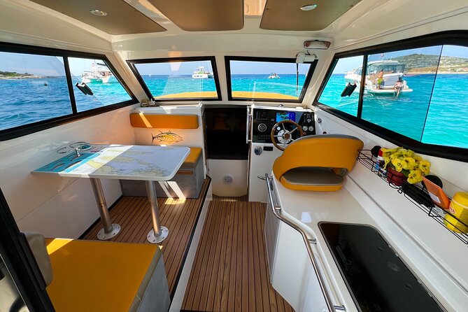 Half Day Speedboat Tour to Three Islands from Trogir - Stop 2: Maslinica on Šolta for Quiet Village Time