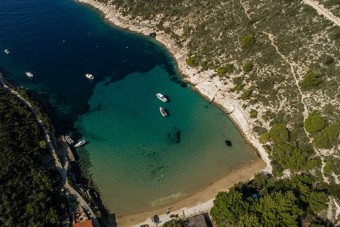 Luxury Blue Cave & 5 Islands Tour from Split - Pakleni Islands free time: swimming, lunch choices, and staying flexible