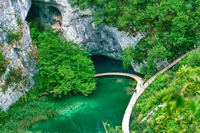 Plitvice Lakes Guided tour with Entrance ticket included - Price and value: what $119.73 includes (and what it doesn’t)
