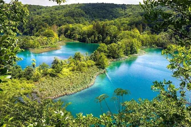 Plitvice Lakes trip from Split - Price and real budget: $60.49 plus the park ticket add-on