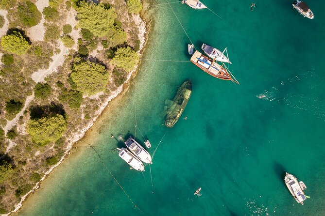 Private Boat tour to the Blue Lagoon & Solta - Swim, Snorkel, Tan and Relax! - Solta Shore Time: Why the Skipper’s Tips Matter