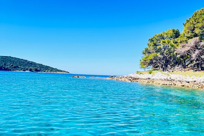 Private Half-Day Boat Tour from Split: Blue Lagoon & 2 Islands - Camp Labadusa: the relaxation finish that feels like a mini reset