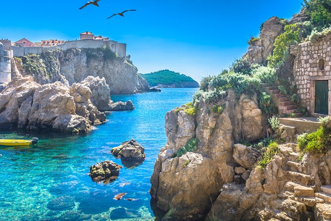 Private Transfer from Split to Dubrovnik with 2 hours for sightseeing - Klis Fortress and Makarska: quick hits for photos and a short walk