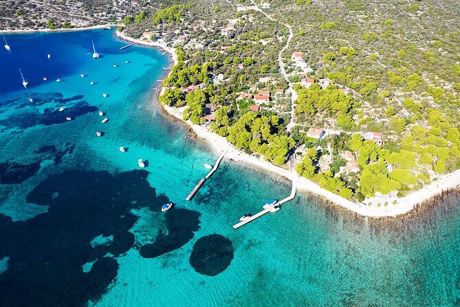Speedboat Blue Lagoon & 3 Islands tour from Trogir - Stop 1: White Lagoon at Drvenik Mali (Beach Vela Rina)