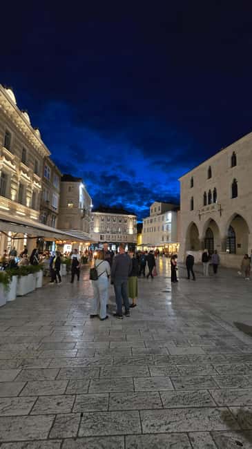 Split and Diocletian's Palace walking tour with a local guid - When to book: morning tours can mean easier palace viewing