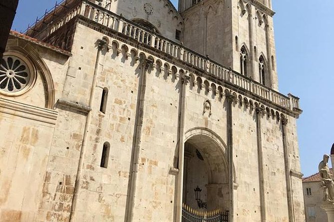 Split and Trogir private tour <em>ideal for cruise ship guests</em> – Key Highlights You’ll Feel Right Away’ /></p>
<ul>
<li><strong>Hotel pickup/drop-off</strong> keeps your time on the clock (not spent searching).</li>
<li><strong>Air-conditioned vehicle</strong> makes the Roman-and-stone walking days more manageable.</li>
<li><strong>Peristyle admission included</strong> saves you a ticket step at the start.</li>
<li><strong>Trogir is UNESCO-listed and admission is free</strong> for your visit block.</li>
<li><strong>Panoramic drive stops</strong> add context beyond the two old towns.</li>
<li><strong>Guides with personality</strong> often include flexible timing and thoughtful pacing.</li>
</ul>
<h2 id="why-this-split-and-trogir-day-feels-private-on-a-cruise-schedule">Why This Split and Trogir Day Feels Private on a Cruise Schedule</h2>
<p><img src=