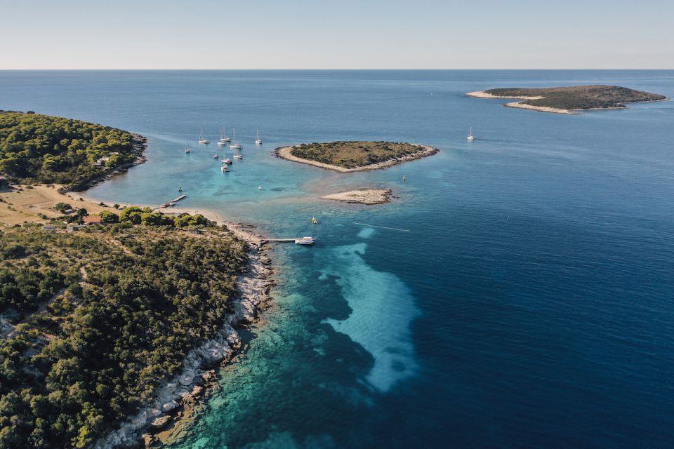 Split: Blue Cave and 5 Islands Tour - Budikovac snorkeling stop: where your camera gets boring because your snorkel doesn’t