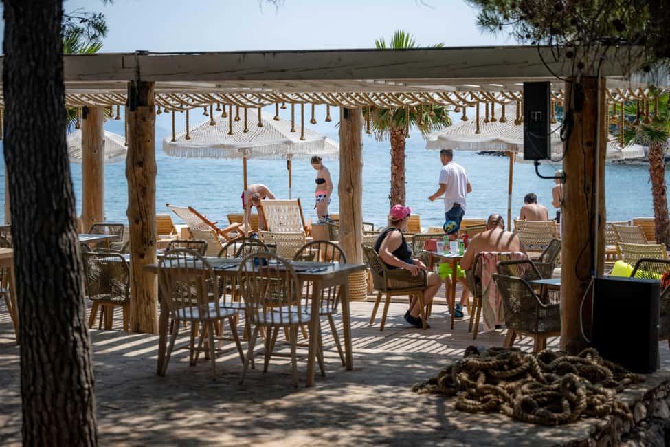 Split: Blue Lagoon & 3 Islands Speedboat Tour - Crew, host style, and the small-group feel