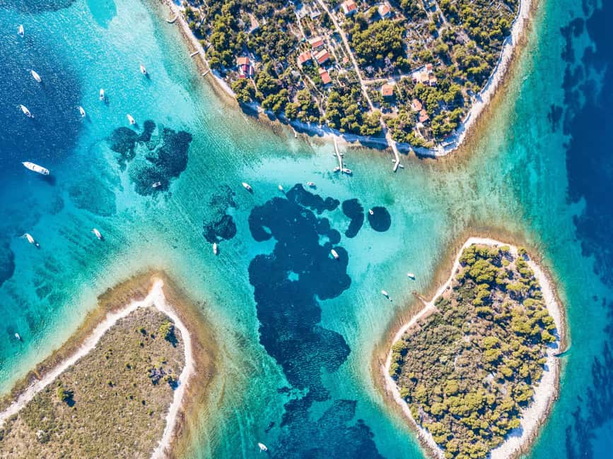 Split: Blue Lagoon and Šolta Boat Tour with Lunch and Drinks - Lunch, wine, and unlimited soft drinks onboard