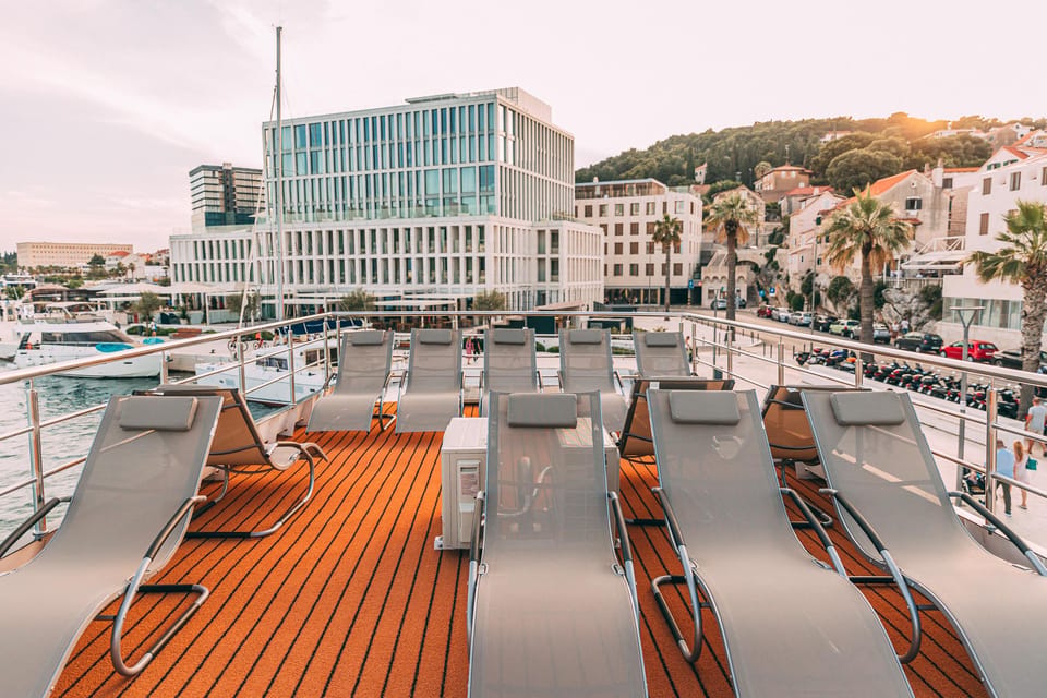 Split: Blue Lagoon, Shipwreck and Šolta with Food and Drinks - Itinerary Breakdown: How the Day Moves