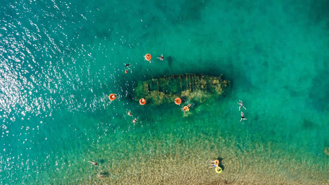 Split: Blue Lagoon, Shipwreck, & Šolta with Lunch & Drinks - Three-island cruise vibes: when Split feels far away