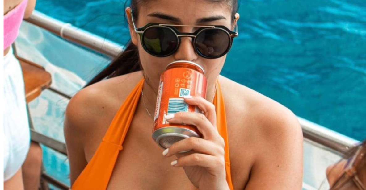 Split: Captain’s Boat Party – Blue Lagoon, DJ & Free Shots - What to Bring (and What to Skip) for a Smooth Day