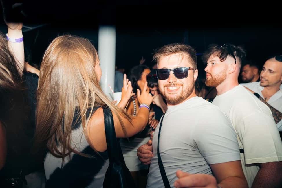 Split: Night Boat Party with Free Shots, Dj and After Party - The 4-Hour Cruise: DJ, Light Show, Views, and Welcome Shots