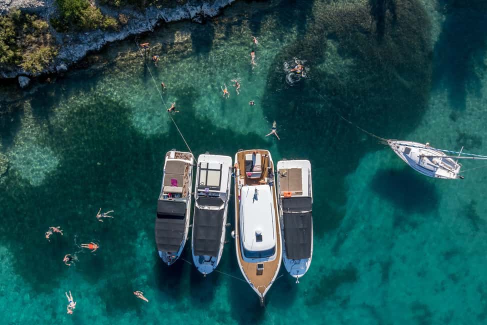 Split or Trogir: Blue Cave, Vis, and Hvar Speedboat Tour - The return cruise: why the last hour feels different