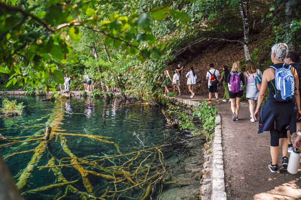 Split: Self-Guided Plitvice Lakes Day Tour with Boat Ride - How self-guided actually stays organized