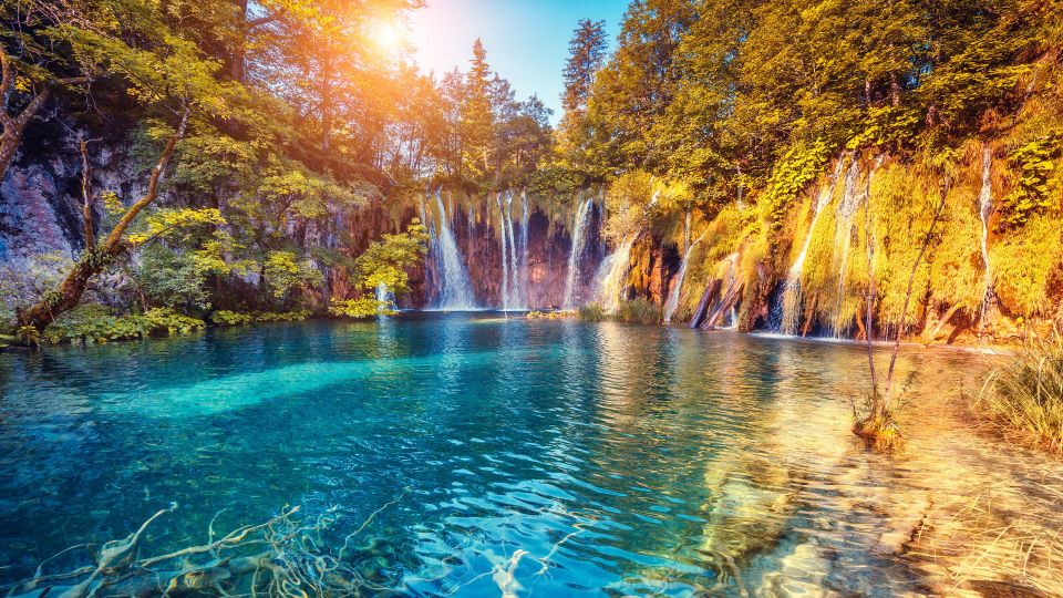 Split: Transfer to Zagreb with Plitvice Lakes Entry Tickets - Practical tips to make the day feel easier