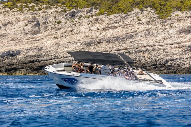 Split/Trogir: Blue Cave, Vis and Hvar Small Group Tour - Getting started: early check-in, Trogir pickup, and the reality of speed