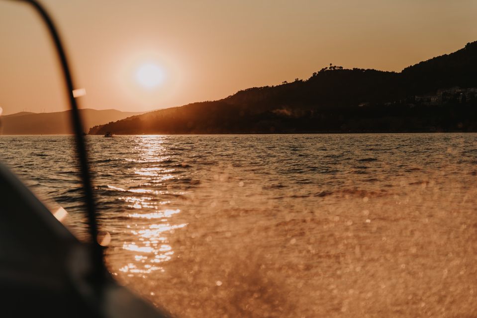 Split & Trogir: Private Blue Lagoon & Wine Tasting Boat Tour - Stomorska on Šolta: old-coast charm and lunch with a view