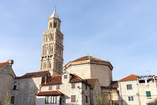 Walking tour of Split with an Art Historian - Starting at Strossmayer Park’s fountain (Đardin): where Split begins