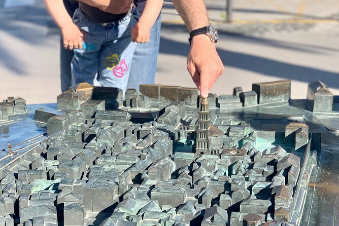 Walking tour of Split with an Art Historian - Let Me Pass Street and the physics of human scale