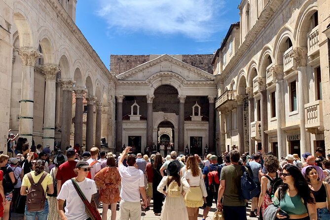 Walking tour of Split with an Art Historian - Vestibule photo spot and klapa-friendly acoustics