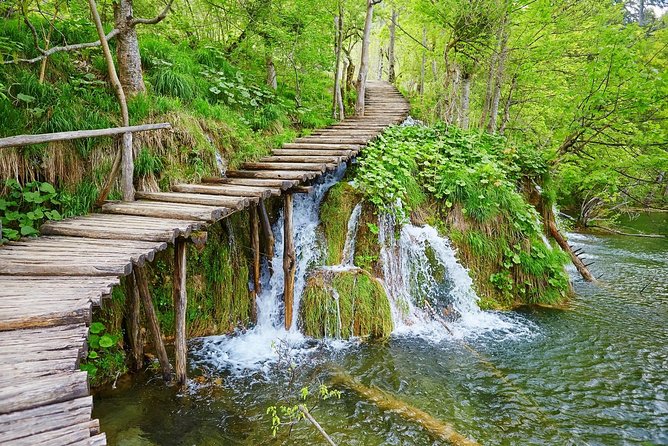 Zagreb to Split Group Transfer with Plitvice Lakes guided Tour - Included rides vs. what you pay for: tickets and lunch math